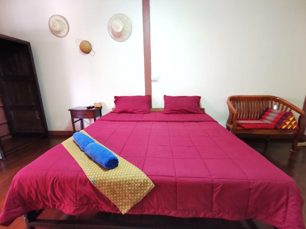 Baan Khun Ya Ayutthaya 호텔 외부 사진